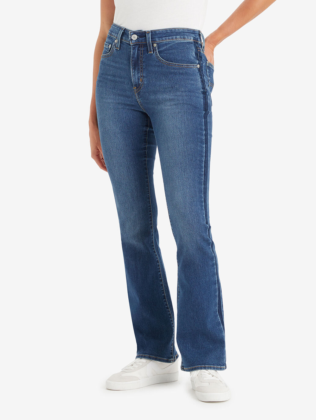 Levi’s® Women's 725 High-Rise Bootcut Jeans