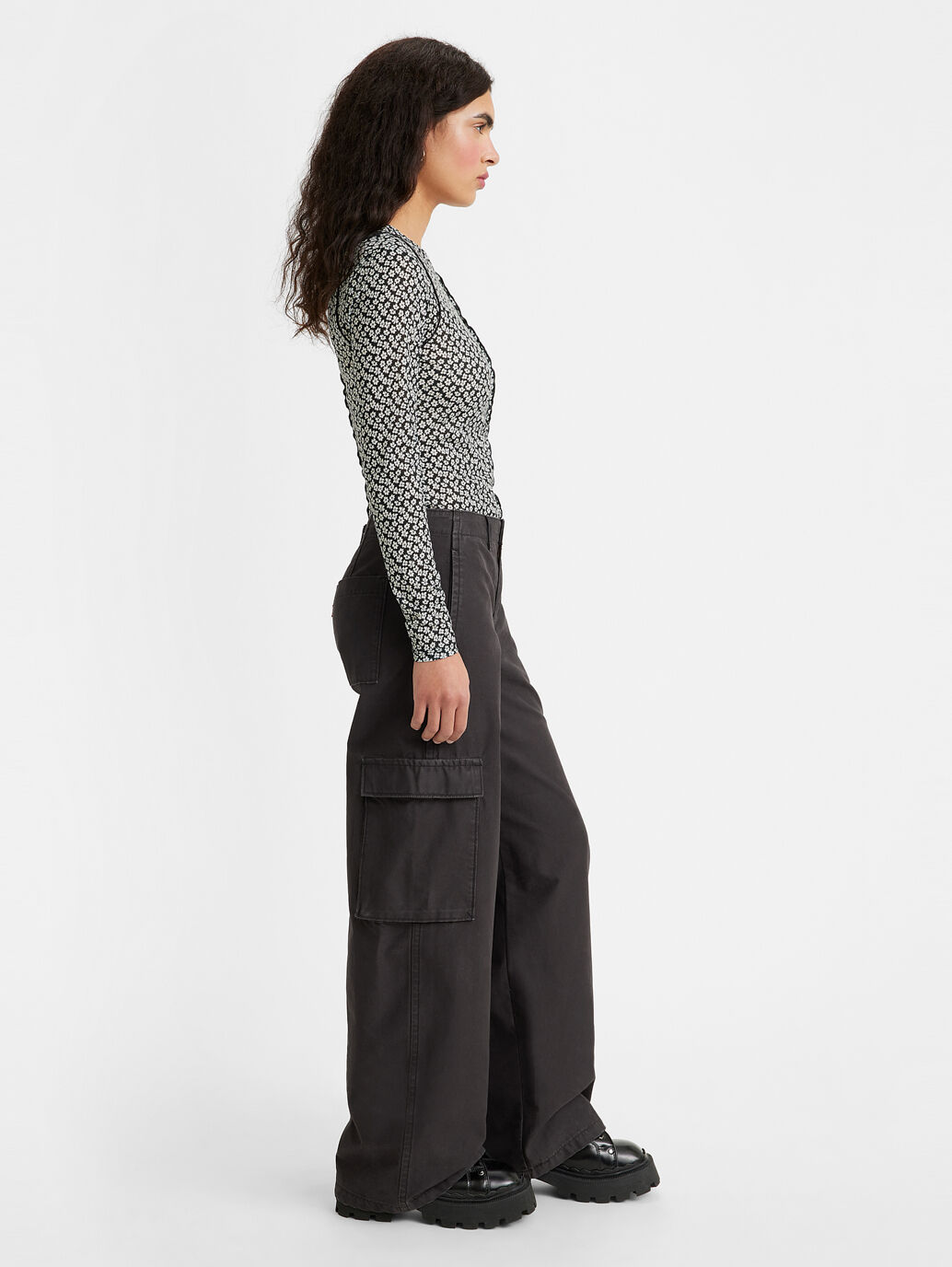Baggy Cargo Pants for Women - Blacks & Loose; Relaxed Fit