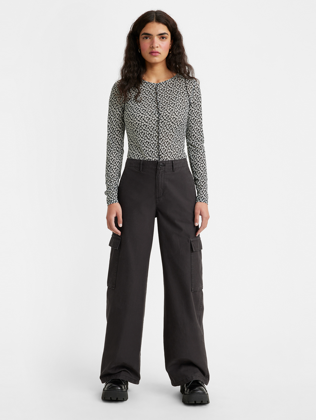 Baggy Cargo Pants for Women - Blacks & Loose; Relaxed Fit